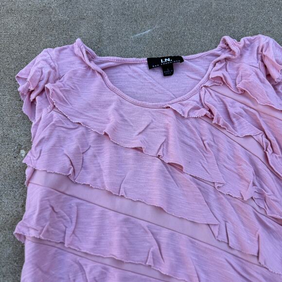 I.N. San Francisco Pink Ruffle Tiered Top - Size Large (fits more like a M) - Picture 3 of 4